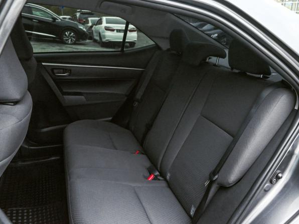 Toyota Corolla XI (E160 E170 E180) Рестайлинг 1 с пробегом 2018 года, цена 1 587 000 рублей, 178909 км, седан, Автокод Объявления