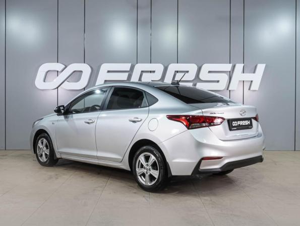 Hyundai Solaris II с пробегом 2017 года, цена 1 339 000 рублей, 135976 км, седан, Автокод Объявления