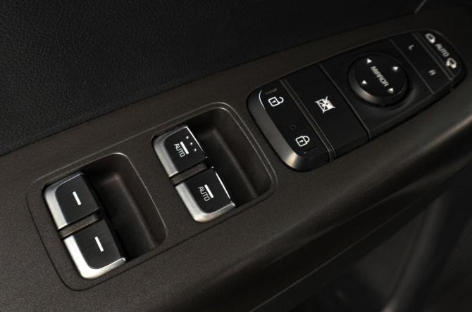 Kia Sportage IV Рестайлинг с пробегом 2019 года, цена 2 349 000 рублей, 135100 км, внедорожник, Автокод Объявления