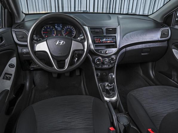 Hyundai Solaris I Рестайлинг с пробегом 2014 года, цена 900 000 рублей, 174221 км, седан, Автокод Объявления