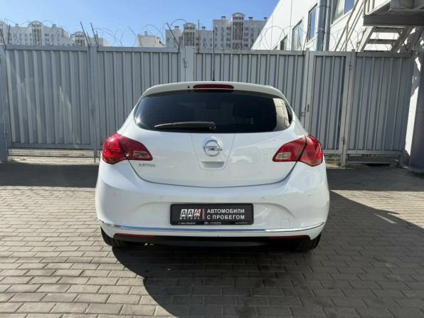 Opel Astra J Рестайлинг с пробегом 2014 года, цена 775 000 рублей, 109113 км, хэтчбек, Автокод Объявления