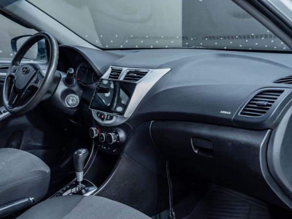 Hyundai Solaris I с пробегом 2013 года, цена 609 000 рублей, 160783 км, седан, Автокод Объявления