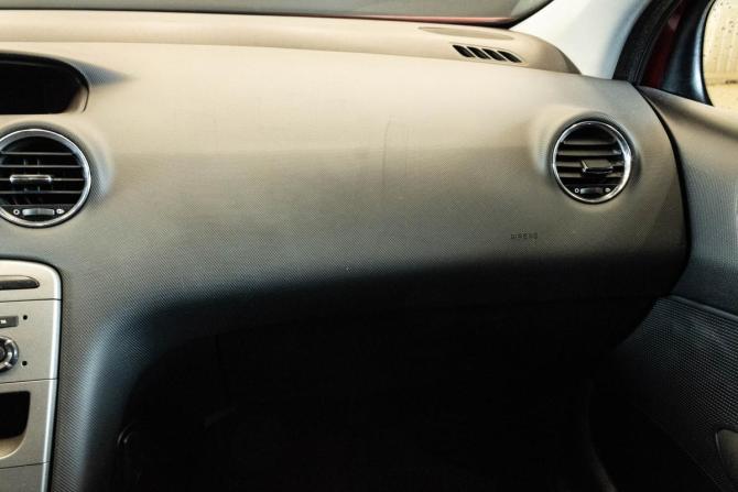Peugeot 408 I с пробегом 2012 года, цена 589 000 рублей, 195809 км, седан, Автокод Объявления