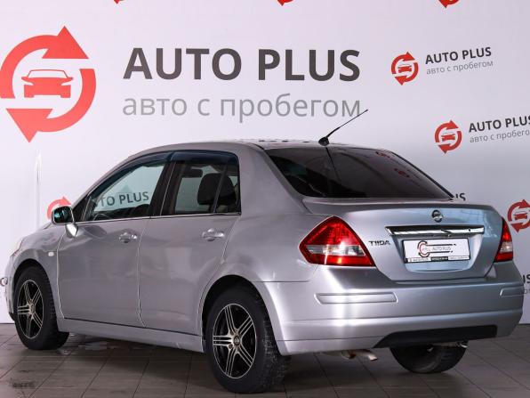 Nissan Tiida I Рестайлинг с пробегом 2010 года, цена 740 000 рублей, 205000 км, седан, Автокод Объявления