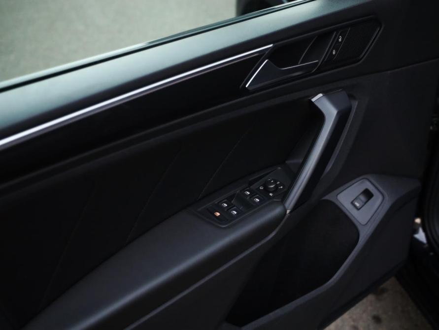 Volkswagen Tiguan II Санкт-Петербург  - изображение 25