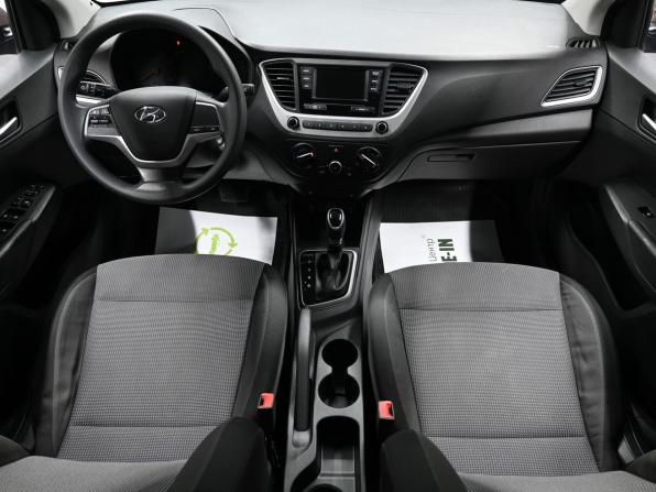Hyundai Solaris II с пробегом 2018 года, цена 1 195 000 рублей, 149177 км, седан, Автокод Объявления