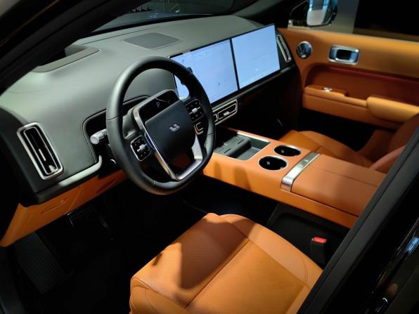 Новый Li Auto (Lixiang) L9 I Рестайлинг 2025 года, цена 11 990 000 рублей, внедорожник, Автокод Объявления