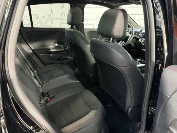 Новый Mercedes-Benz GLA II (H247) Рестайлинг 2025 года, цена 6 100 000 рублей, внедорожник, Автокод Объявления