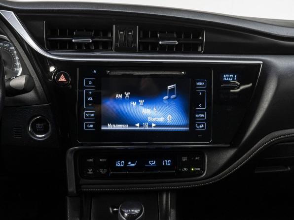 Toyota Corolla XI (E160 E170 E180) Рестайлинг 1 с пробегом 2018 года, цена 1 570 000 рублей, 140824 км, седан, Автокод Объявления