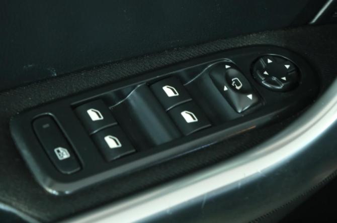Peugeot 408 I с пробегом 2014 года, цена 1 159 000 рублей, 79000 км, седан, Автокод Объявления