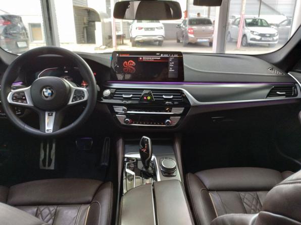 BMW 5 серии VII (G30/G31/G38) Рестайлинг с пробегом 2022 года, цена 5 400 000 рублей, 60680 км, седан, Автокод Объявления