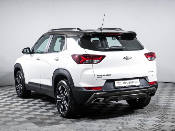 Chevrolet TrailBlazer III с пробегом 2021 года, цена 2 199 000 рублей, 62010 км, внедорожник, Автокод Объявления