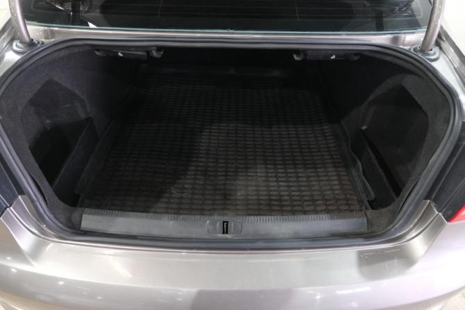 Volkswagen Passat B7 с пробегом 2011 года, цена 999 000 рублей, 371000 км, седан, Автокод Объявления