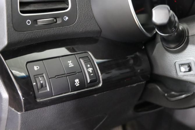 Kia Sorento II Рестайлинг с пробегом 2018 года, цена 2 279 990 рублей, 141711 км, внедорожник, Автокод Объявления