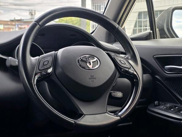 Toyota C-HR I с пробегом 2019 года, цена 1 945 000 рублей, 88230 км, внедорожник, Автокод Объявления