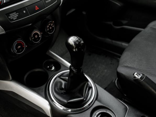 Mitsubishi ASX I с пробегом 2012 года, цена 880 000 рублей, 262935 км, внедорожник, Автокод Объявления