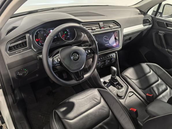Volkswagen Tiguan II с пробегом 2017 года, цена 2 199 000 рублей, 119935 км, внедорожник, Автокод Объявления