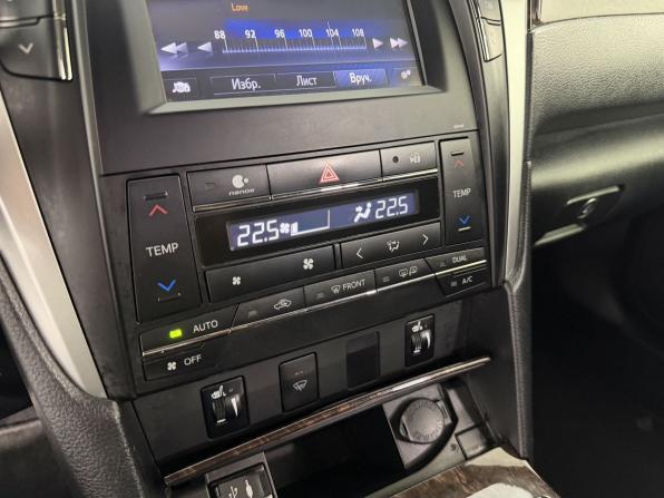 Toyota Camry VII (XV50) Рестайлинг с пробегом 2015 года, цена 1 900 000 рублей, 182000 км, седан, Автокод Объявления
