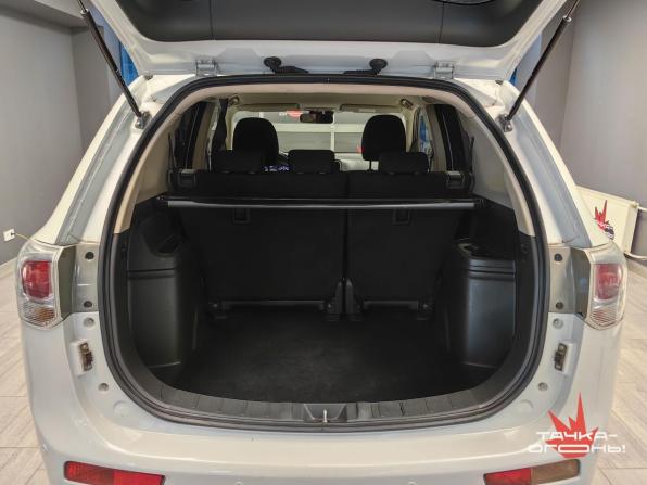 Mitsubishi Outlander III с пробегом 2014 года, цена 1 455 000 рублей, 150000 км, внедорожник, Автокод Объявления