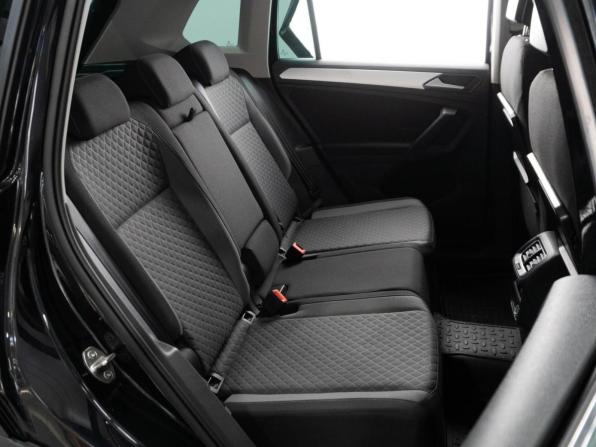 Volkswagen Tiguan II с пробегом 2017 года, цена 2 649 000 рублей, 99988 км, внедорожник, Автокод Объявления