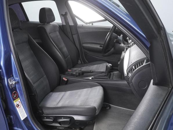 BMW 1 серии I (E81/E82/E87/E88) с пробегом 2005 года, цена 799 000 рублей, 259989 км, хэтчбек, Автокод Объявления