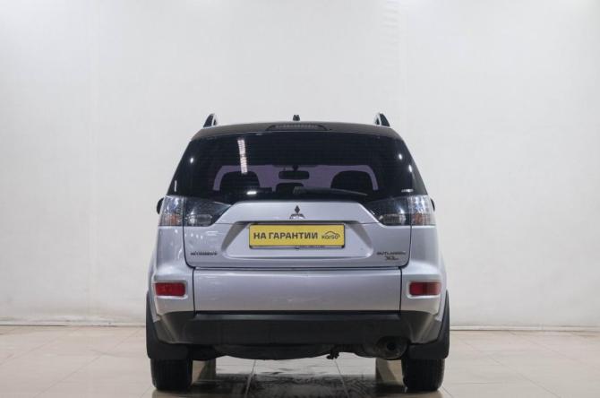 Mitsubishi Outlander II Рестайлинг с пробегом 2012 года, цена 1 229 000 рублей, 193000 км, внедорожник, Автокод Объявления