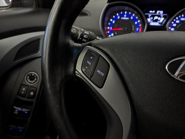 Hyundai Elantra V (MD) Рестайлинг с пробегом 2015 года, цена 1 250 000 рублей, 136508 км, седан, Автокод Объявления
