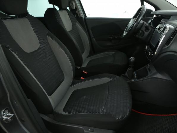 Renault Kaptur I с пробегом 2017 года, цена 1 322 000 рублей, 169170 км, внедорожник, Автокод Объявления