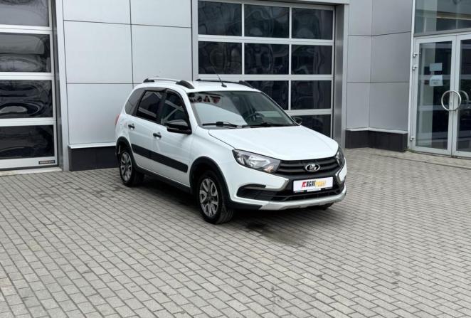 Lada (ВАЗ) Granta I Рестайлинг с пробегом 2023 года, цена 880 000 рублей, 60609 км, универсал, Автокод Объявления