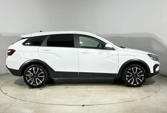Lada (ВАЗ) Vesta I Рестайлинг (NG) с пробегом 2026 года, цена 1 675 000 рублей, 9796 км, универсал, Автокод Объявления