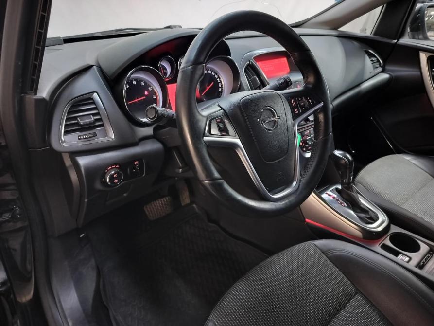Opel Astra J Рестайлинг Санкт-Петербург  - изображение 9
