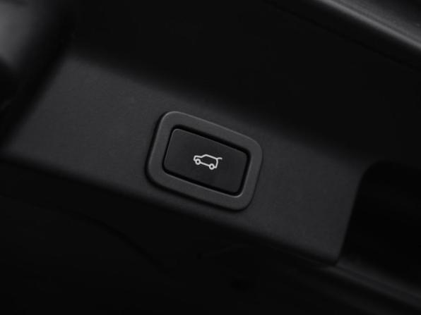 Jaguar F-Pace I с пробегом 2017 года, цена 2 369 000 рублей, 172299 км, внедорожник, Автокод Объявления