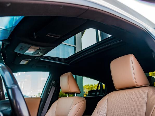 Lexus ES VII с пробегом 2021 года, цена 3 450 000 рублей, 263663 км, седан, Автокод Объявления