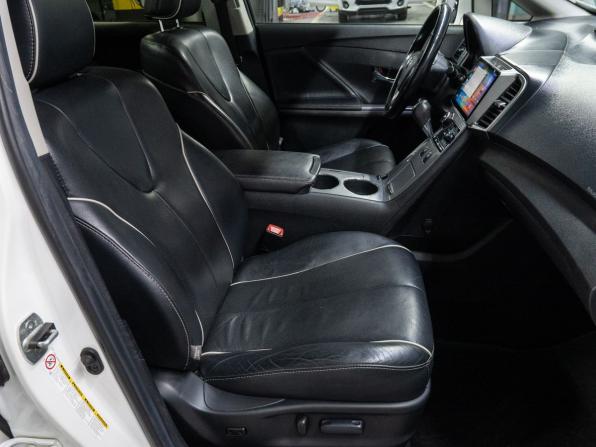Toyota Venza I Рестайлинг с пробегом 2013 года, цена 1 999 000 рублей, 136893 км, внедорожник, Автокод Объявления