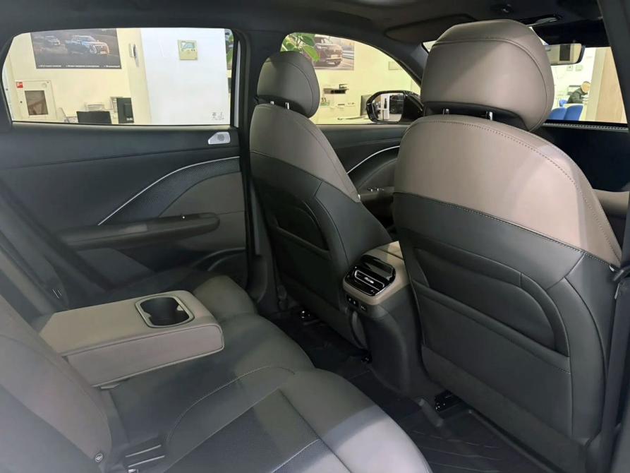 Changan UNI-S (CS55 Plus) I Рестайлинг Новосибирск  - изображение 10