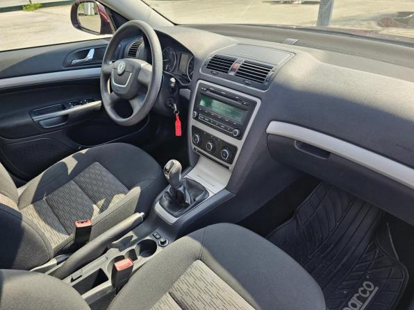 Skoda Octavia II (A5) Рестайлинг с пробегом 2012 года, цена 754 995 рублей, 129400 км, лифтбек, Автокод Объявления