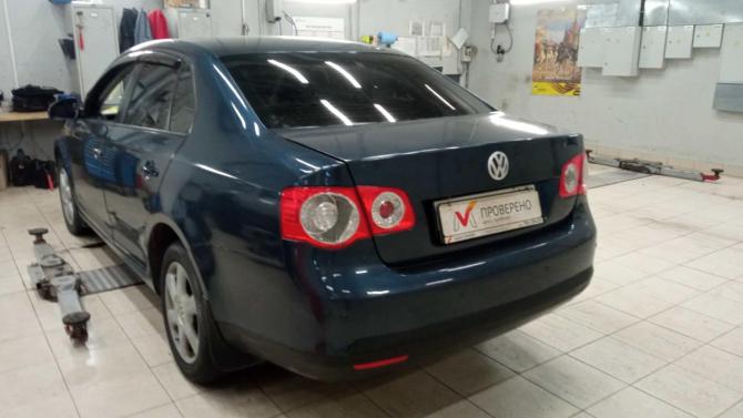 Volkswagen Jetta V с пробегом 2009 года, цена 399 000 рублей, 367965 км, седан, Автокод Объявления