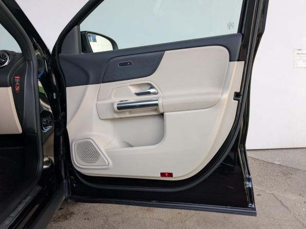 Mercedes-Benz GLA II (H247) с пробегом 2021 года, цена 3 480 000 рублей, 68294 км, внедорожник, Автокод Объявления
