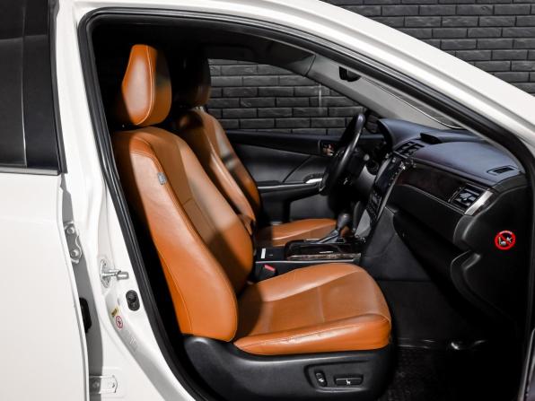Toyota Camry VII (XV50) Рестайлинг с пробегом 2016 года, цена 2 400 000 рублей, 133695 км, седан, Автокод Объявления