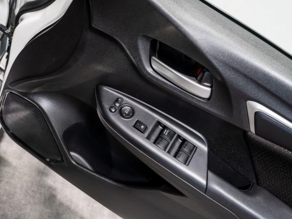 Honda Fit III с пробегом 2016 года, цена 970 000 рублей, 178332 км, хэтчбек, Автокод Объявления
