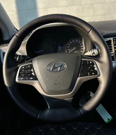 Hyundai Solaris II с пробегом 2019 года, цена 1 440 000 рублей, 121250 км, седан, Автокод Объявления