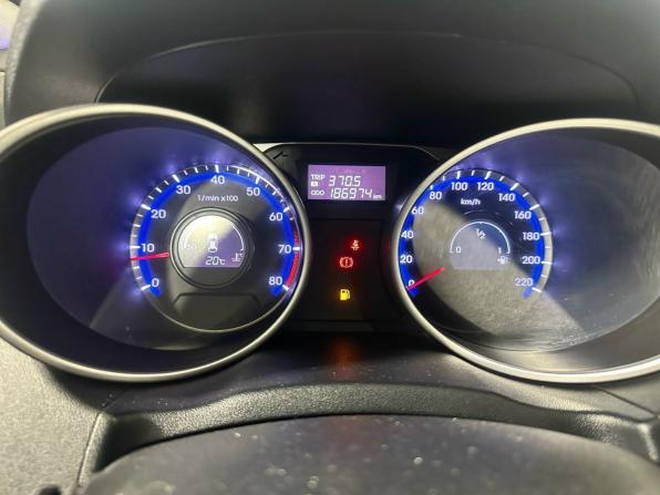 Hyundai ix35 I Рестайлинг с пробегом 2014 года, цена 1 290 000 рублей, 187001 км, внедорожник, Автокод Объявления