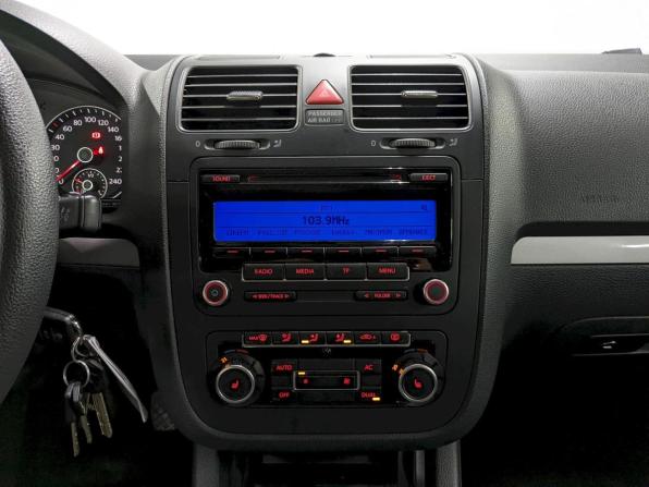 Volkswagen Jetta V с пробегом 2010 года, цена 790 000 рублей, 176728 км, седан, Автокод Объявления