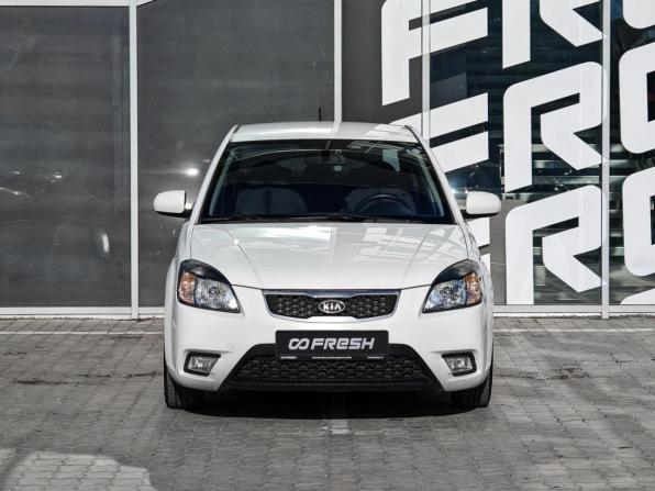 Kia Rio II Рестайлинг с пробегом 2010 года, цена 700 000 рублей, 233047 км, седан, Автокод Объявления