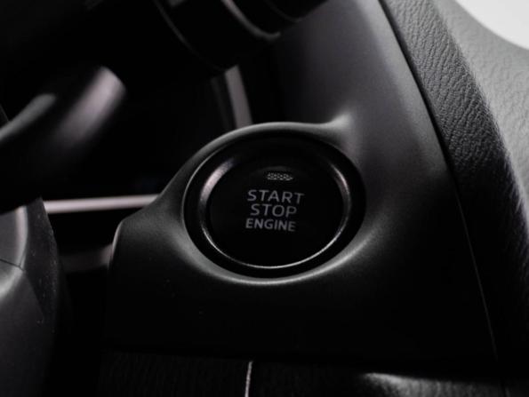 Mazda 3 III (BM) Рестайлинг с пробегом 2018 года, цена 1 670 000 рублей, 55597 км, седан, Автокод Объявления