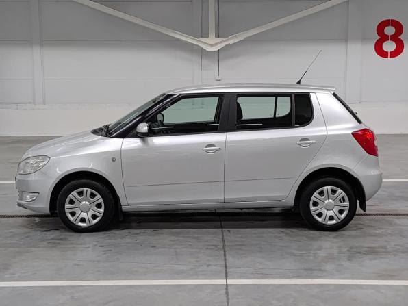 Skoda Fabia II Рестайлинг с пробегом 2011 года, цена 590 000 рублей, 186240 км, хэтчбек, Автокод Объявления