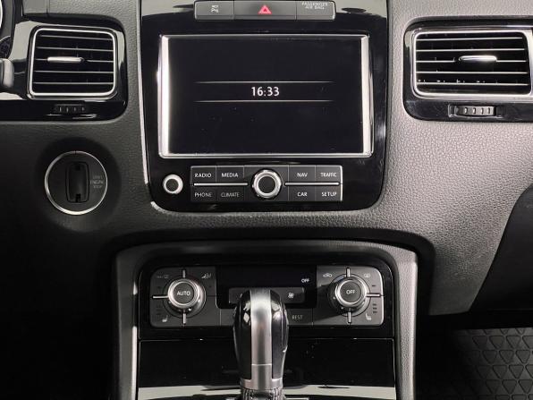 Volkswagen Touareg II с пробегом 2010 года, цена 1 850 000 рублей, 291780 км, внедорожник, Автокод Объявления
