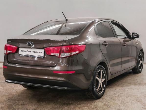 Kia Rio III Рестайлинг с пробегом 2015 года, цена 890 000 рублей, 215428 км, седан, Автокод Объявления