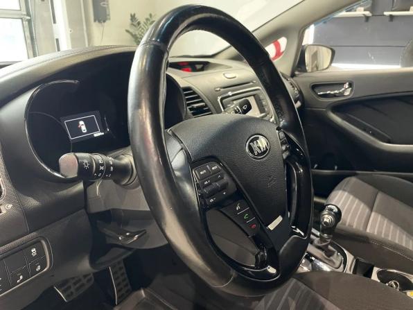 Kia Cerato III Рестайлинг (Classic) с пробегом 2017 года, цена 1 431 000 рублей, 86196 км, седан, Автокод Объявления