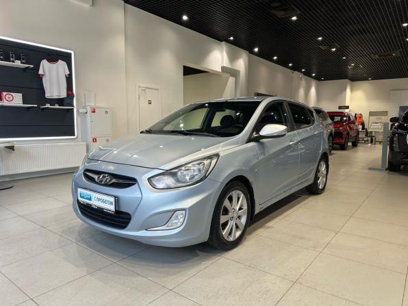 Hyundai Solaris I с пробегом 2012 года, цена 715 000 рублей, 204215 км, хэтчбек, Автокод Объявления